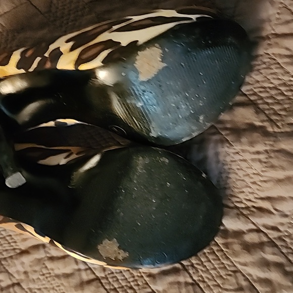 Jessica Simpson peeptoe Leopard platform heels - Picture 6 of 13